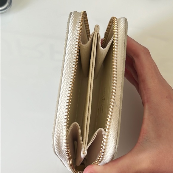 Louis Vuitton Checkered Wallet - Picture 5 of 6